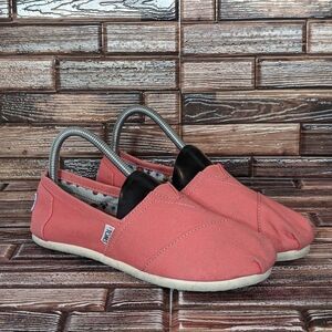 TOMS SLIP‎ Ons - Women's 7.5
